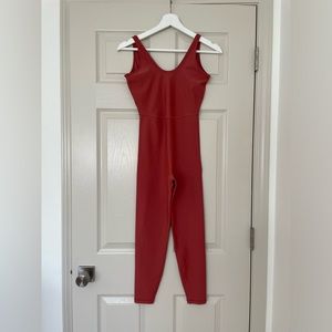 Old Navy Sleeveless PowerSoft 7/8-Length Bodysuit 25” Inseam
